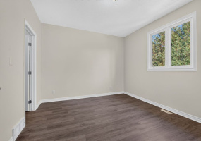 1132 Halifax Dr, Kingston 1132 Halifax Dr, Kingston